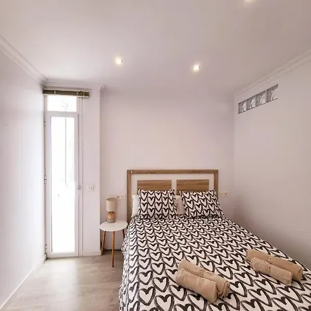 Апартаменты Stylish 3 Bedroom Penthouse In Centre With Large Pool Close To The *