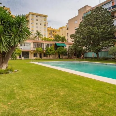 Apartment Stylish 3 Bedroom Penthouse In Centre With Large Pool Close To The