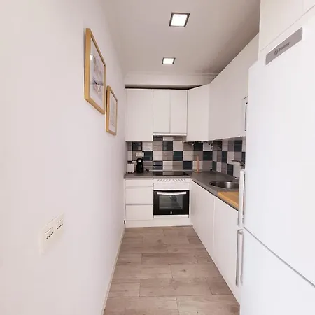 Apartment Stylish 3 Bedroom Penthouse In Centre With Large Pool Close To The Marbella