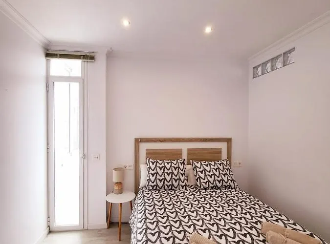 Apartament Stylish 3 Bedroom Penthouse In Centre With Large Pool Close To The *