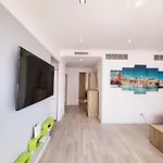 דירה Stylish 3 Bedroom Penthouse In Centre With Large Pool Close To The מארבלה